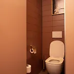 بيت شباب The Elephant أمستردام