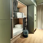 Hostel The Elephant *