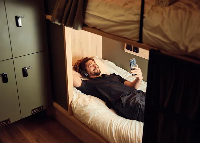 بيت شباب The Elephant أمستردام